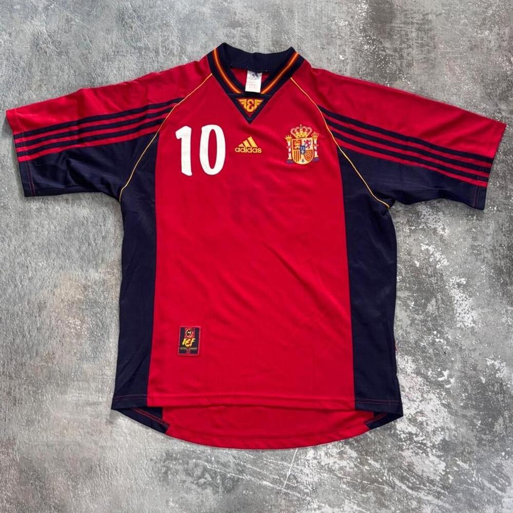 Vintage 98 - 99 Spain World Cup Soccer Jersey! Raul Gonzalez Blanco #10